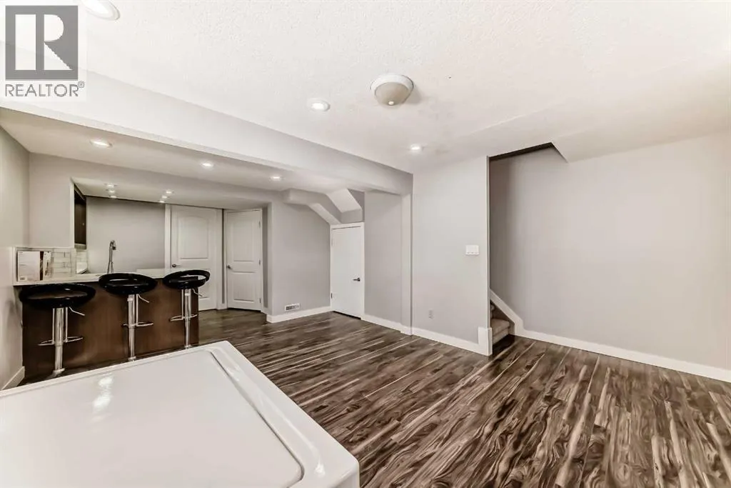 42 Taraglen Road NE