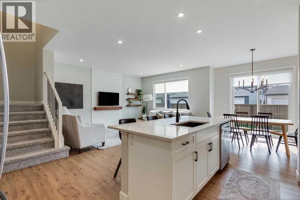 101 Mallard Grove SE