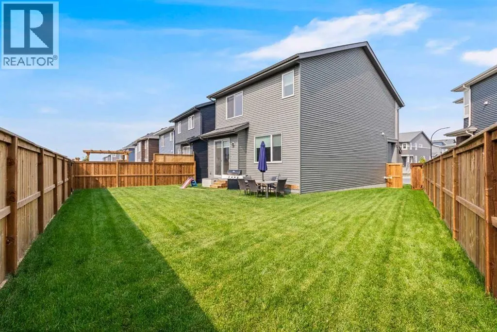 101 Mallard Grove SE