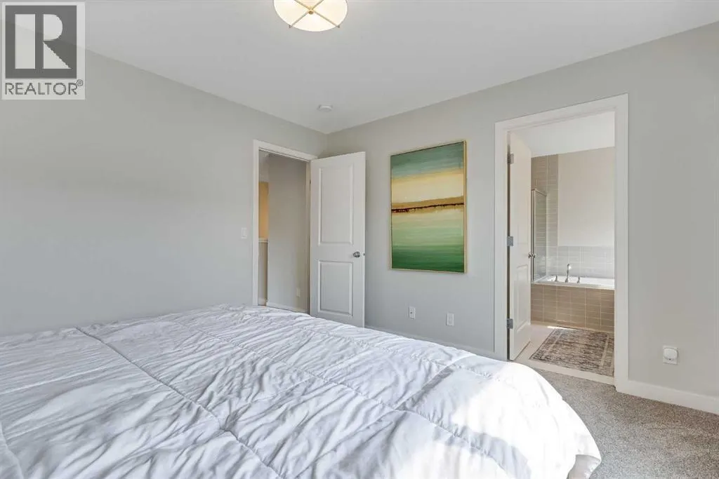 101 Mallard Grove SE