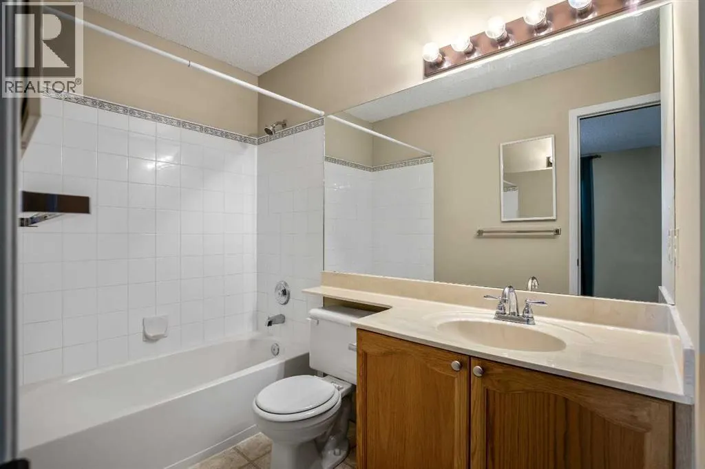 5 Country Village Landing NE