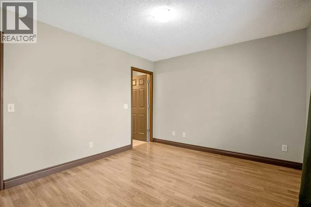 5 Country Village Landing NE