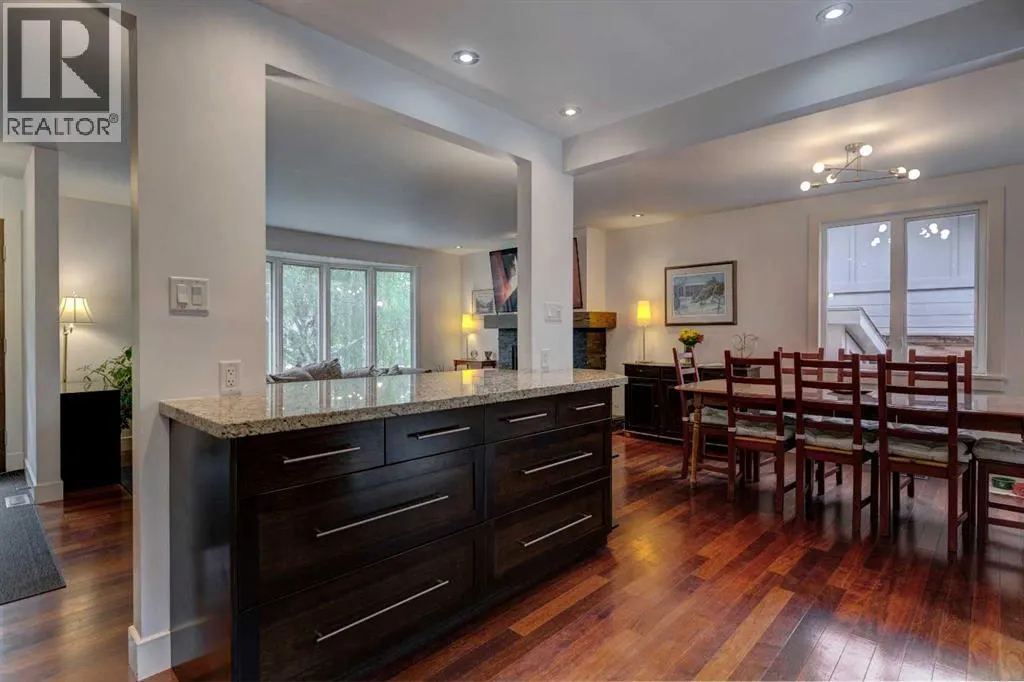 82 Gladys Ridge Road SW