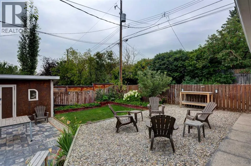 82 Gladys Ridge Road SW