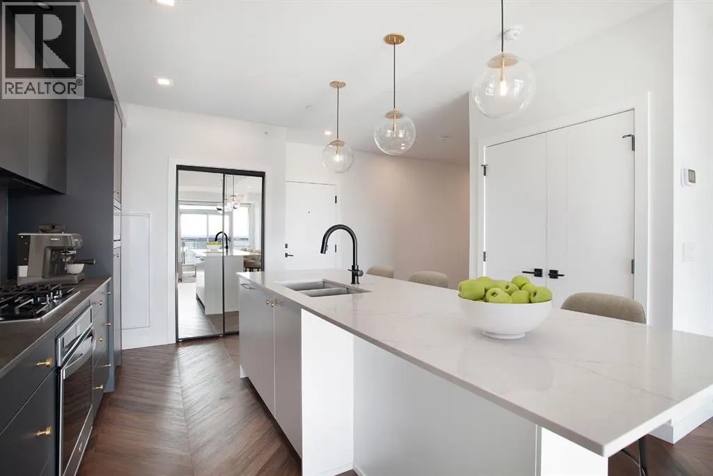 504, 8505 Broadcast Avenue SW