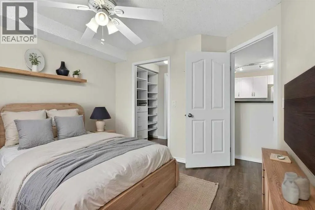 4316, 10 Prestwick Bay SE
