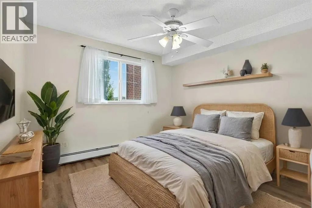 4316, 10 Prestwick Bay SE