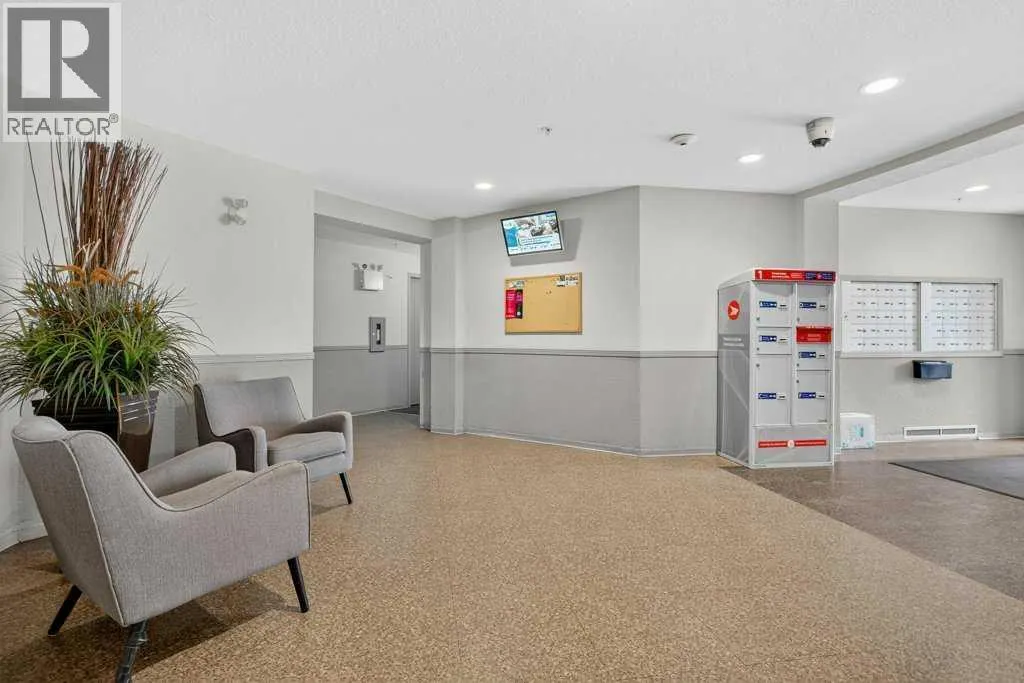 4316, 10 Prestwick Bay SE
