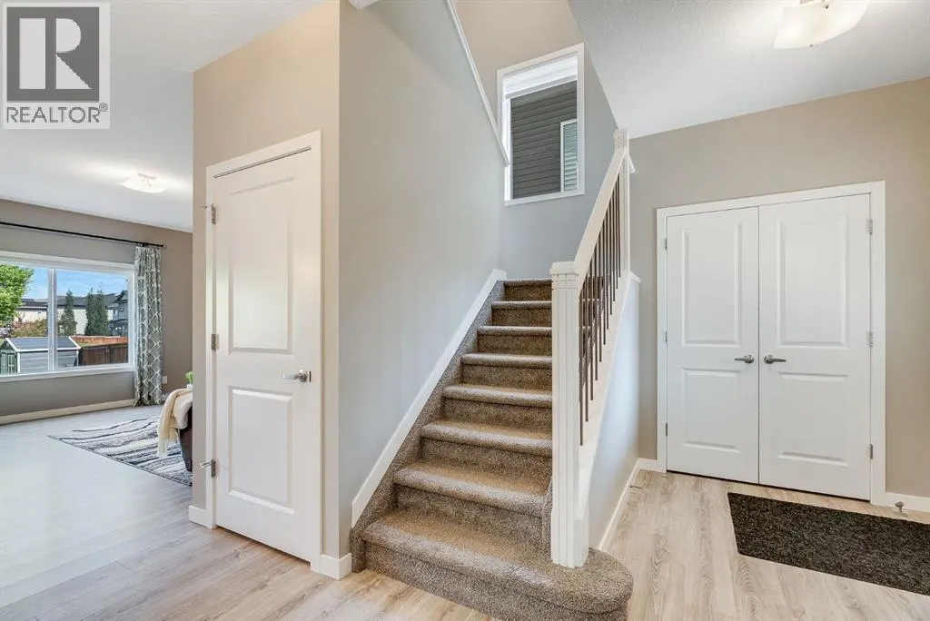 92 Hillcrest Avenue SW
