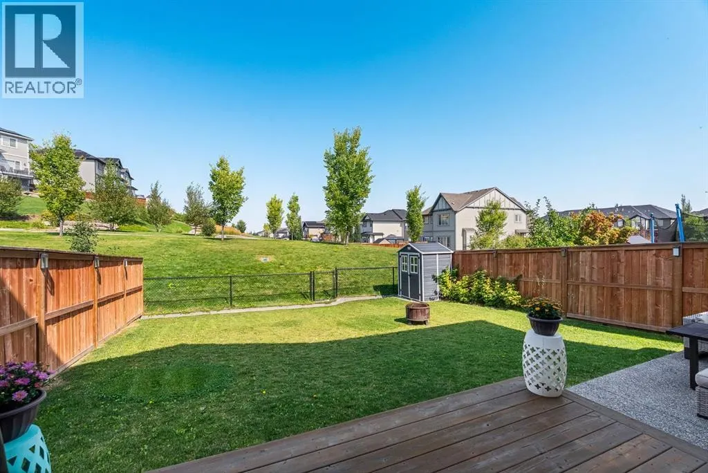92 Hillcrest Avenue SW