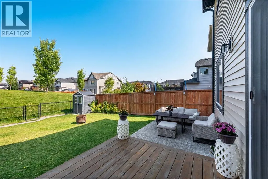 92 Hillcrest Avenue SW