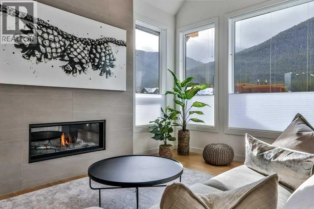 202L, 209 Stewart Creek Rise