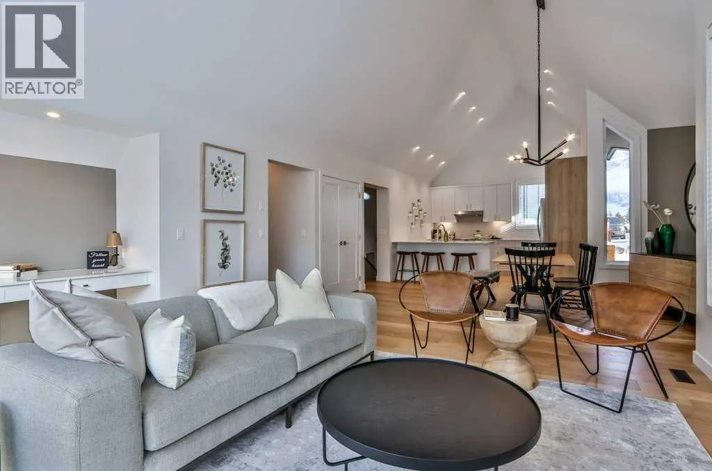 202L, 209 Stewart Creek Rise