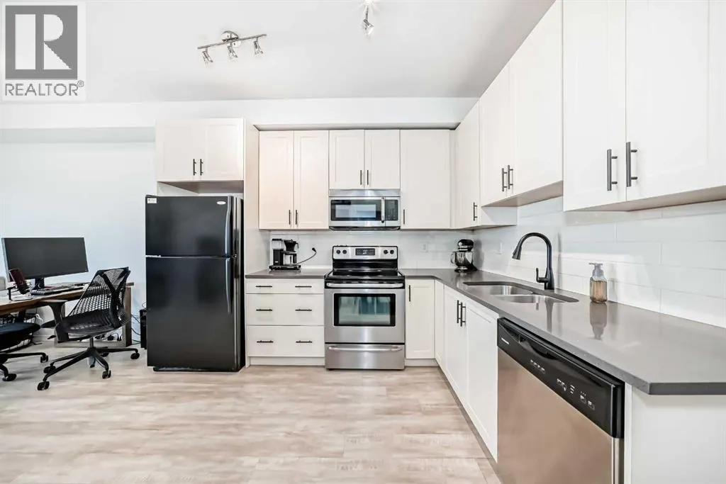 2410, 99 Copperstone Park SE