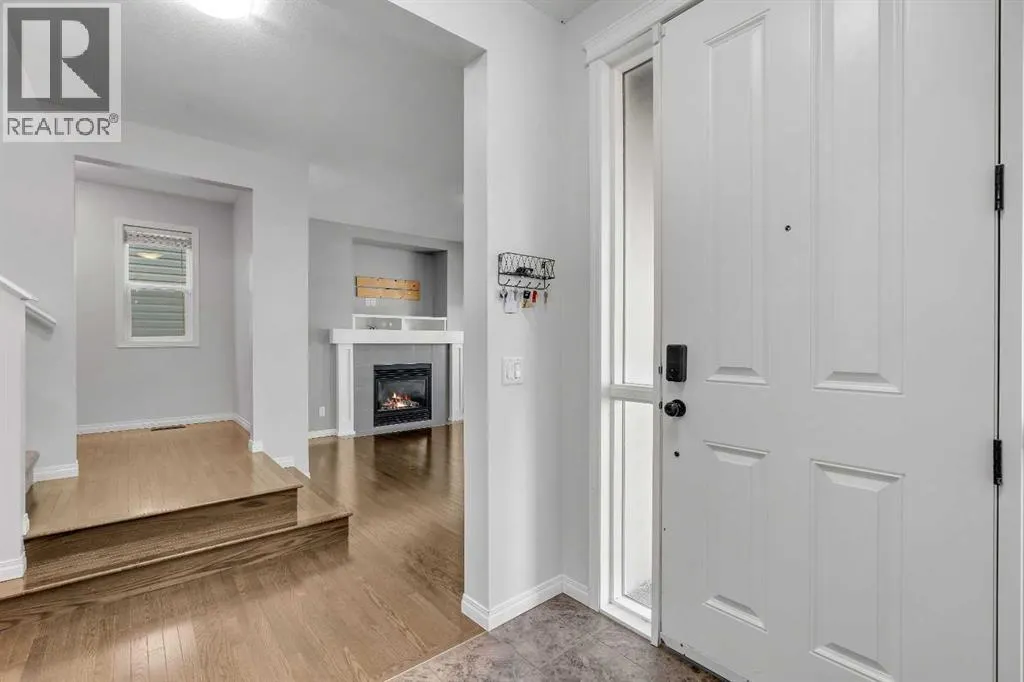83 Copperpond Square SE