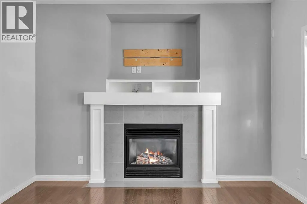 83 Copperpond Square SE