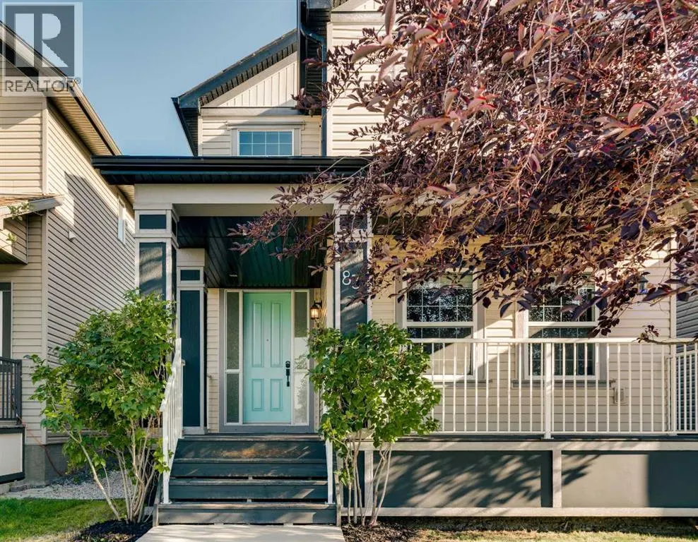 83 Copperpond Square SE