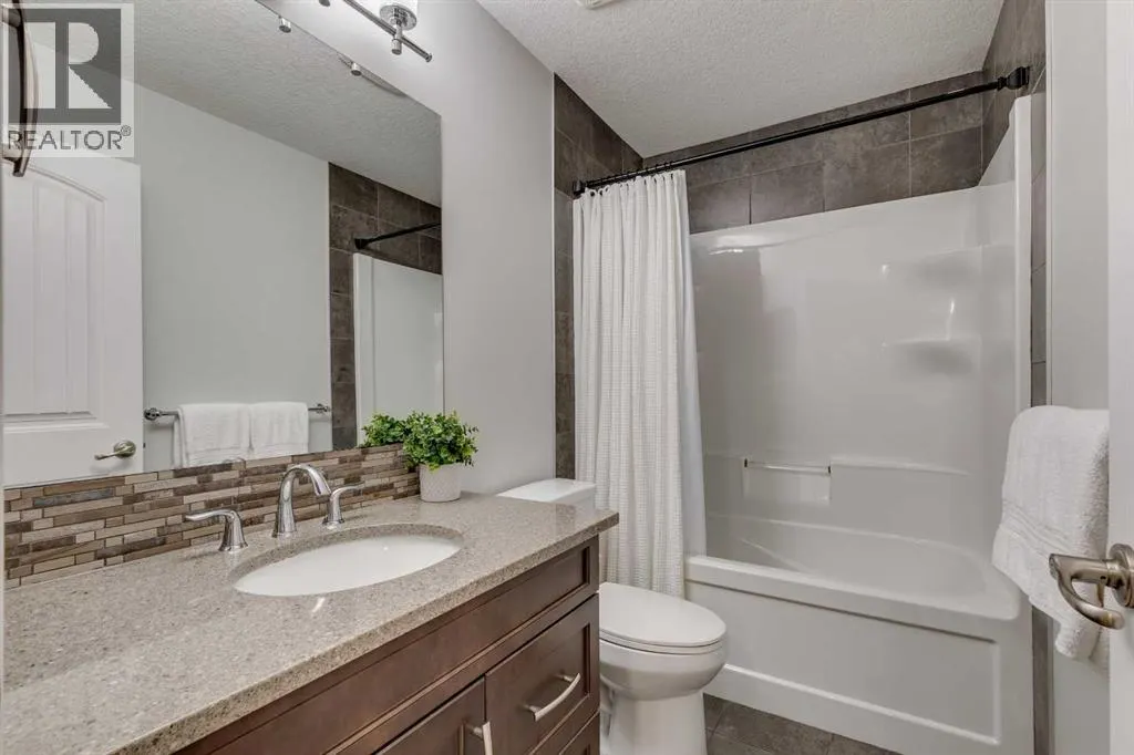 522 Mahogany Manor SE