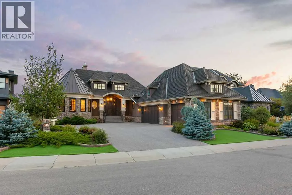 140 Cranbrook View SE