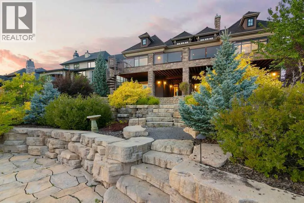 140 Cranbrook View SE