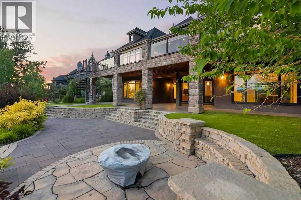 140 Cranbrook View SE