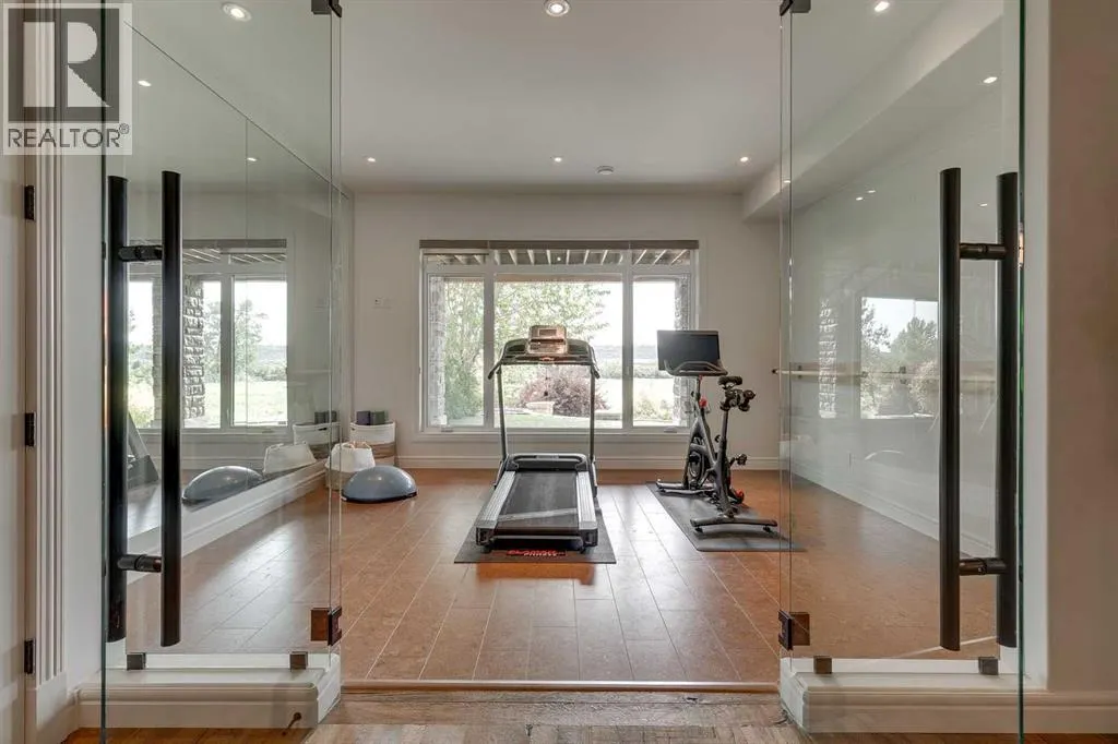 140 Cranbrook View SE