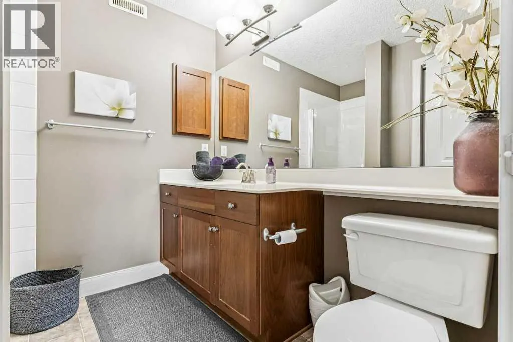 16 Royal Oak Cape NW