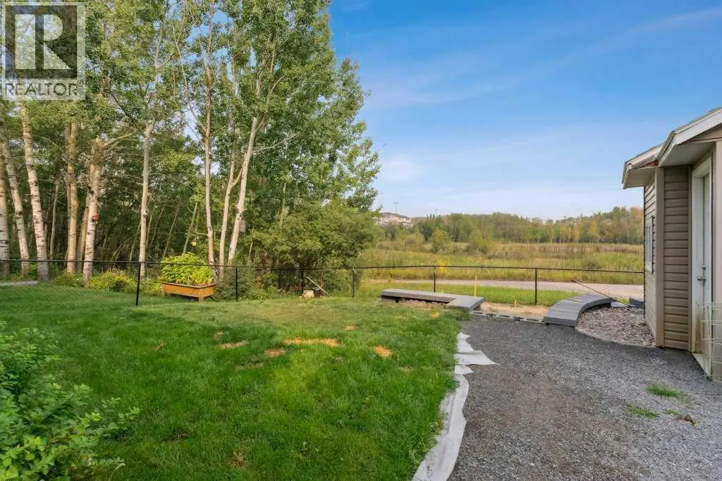 16 Royal Oak Cape NW