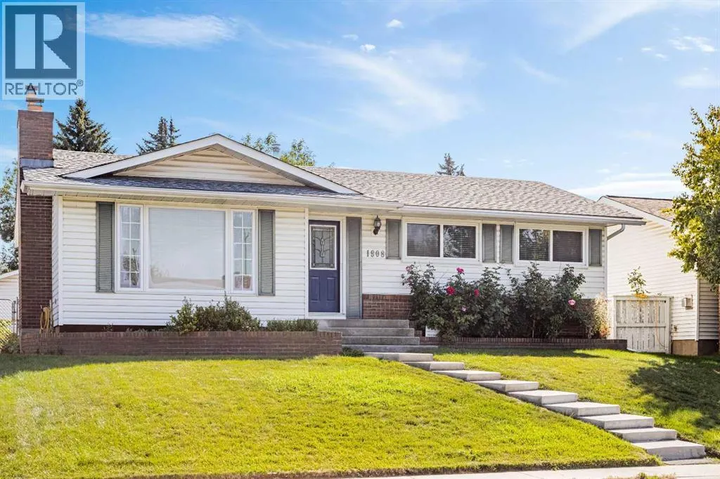 1908 65 Street NE