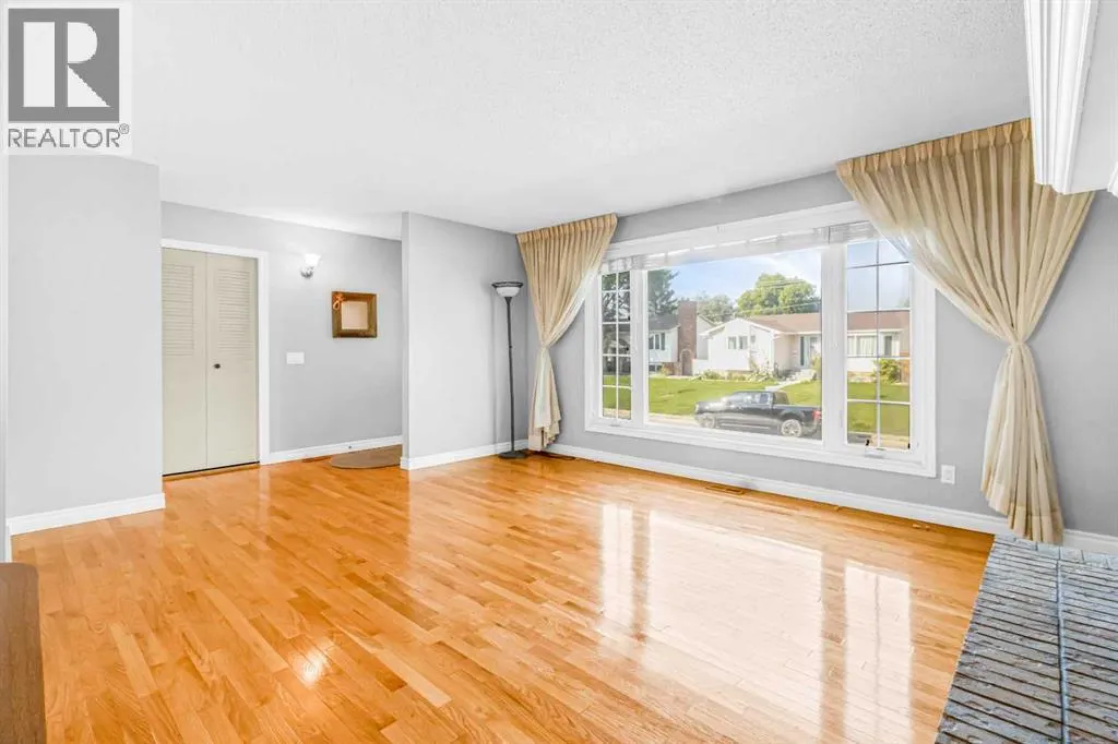 1908 65 Street NE