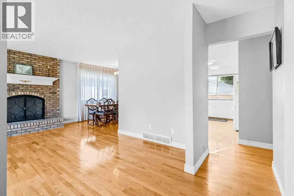 1908 65 Street NE
