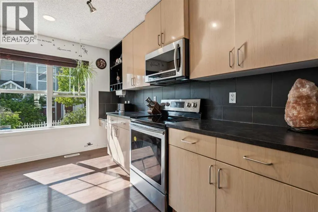 3198 New Brighton Gardens SE