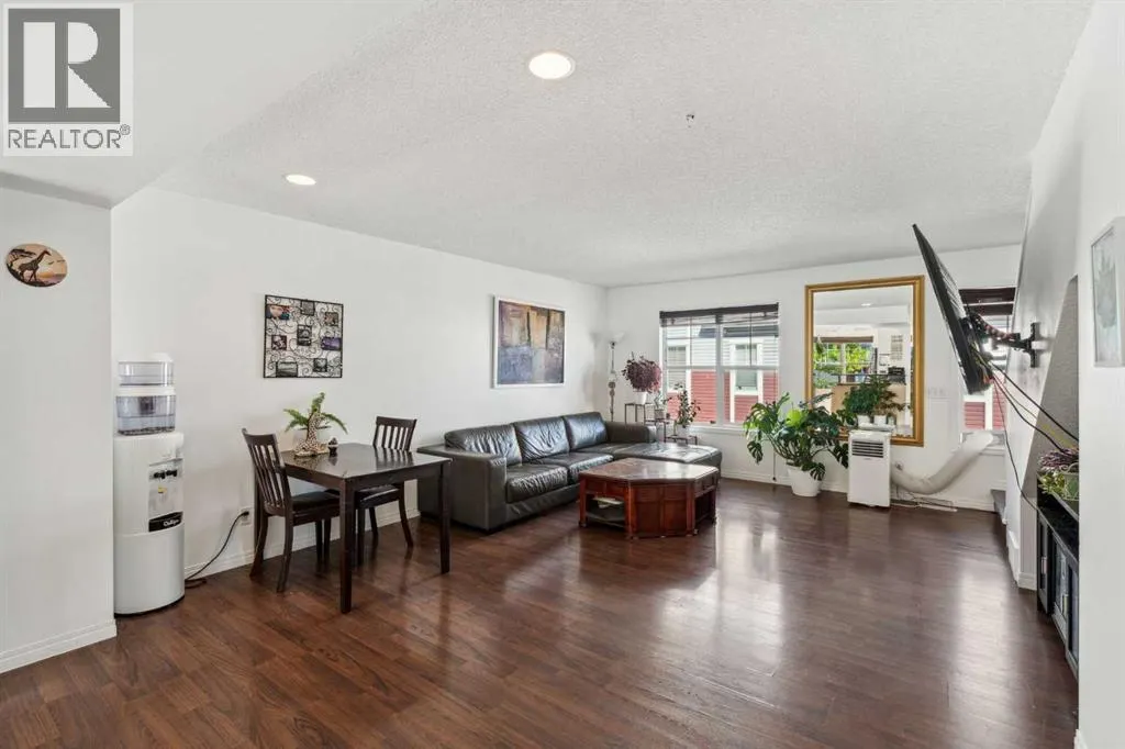 3198 New Brighton Gardens SE