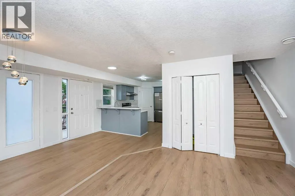3, 55 Collingwood Place NW