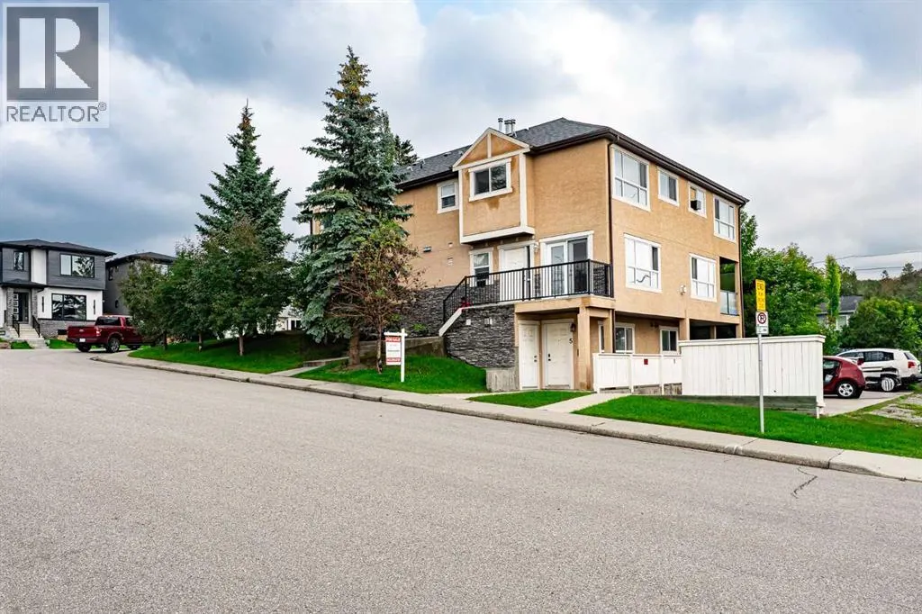 3, 55 Collingwood Place NW
