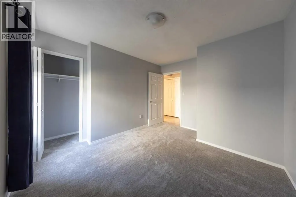3106 65 Ave