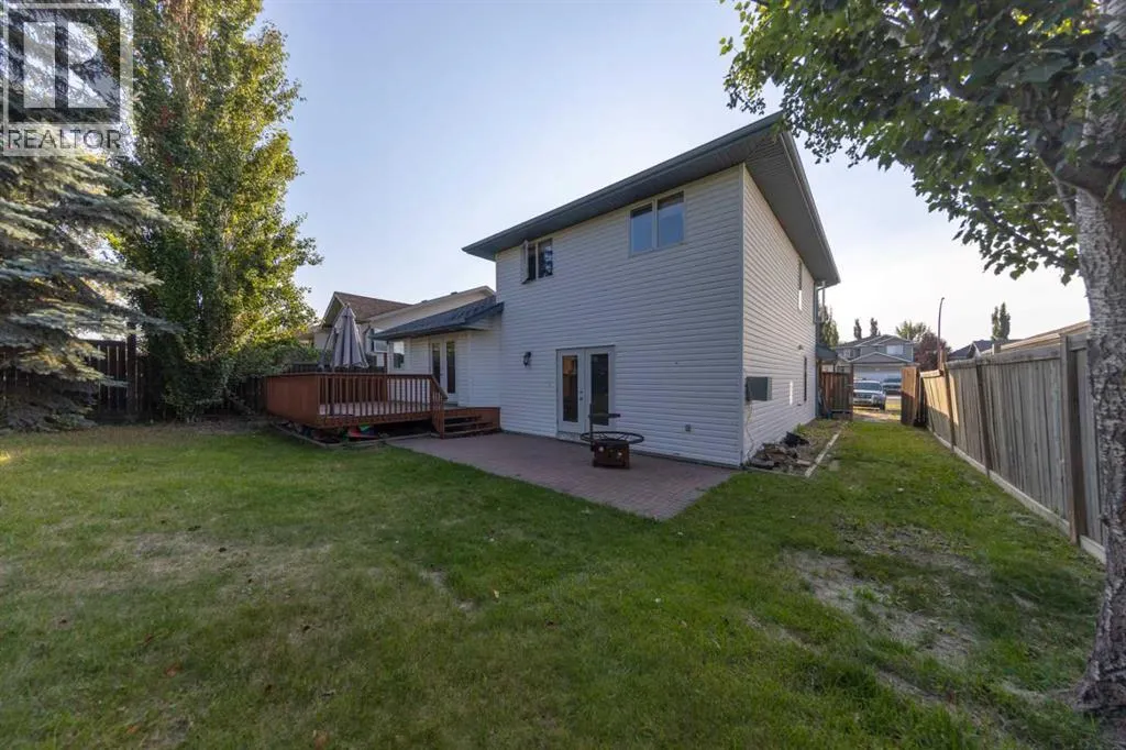 3106 65 Ave
