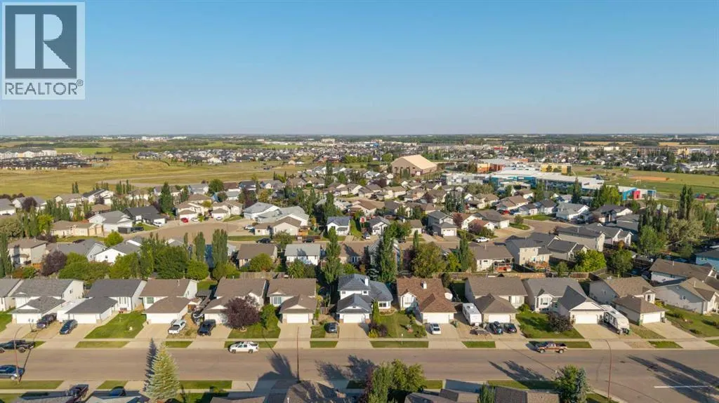 3106 65 Ave