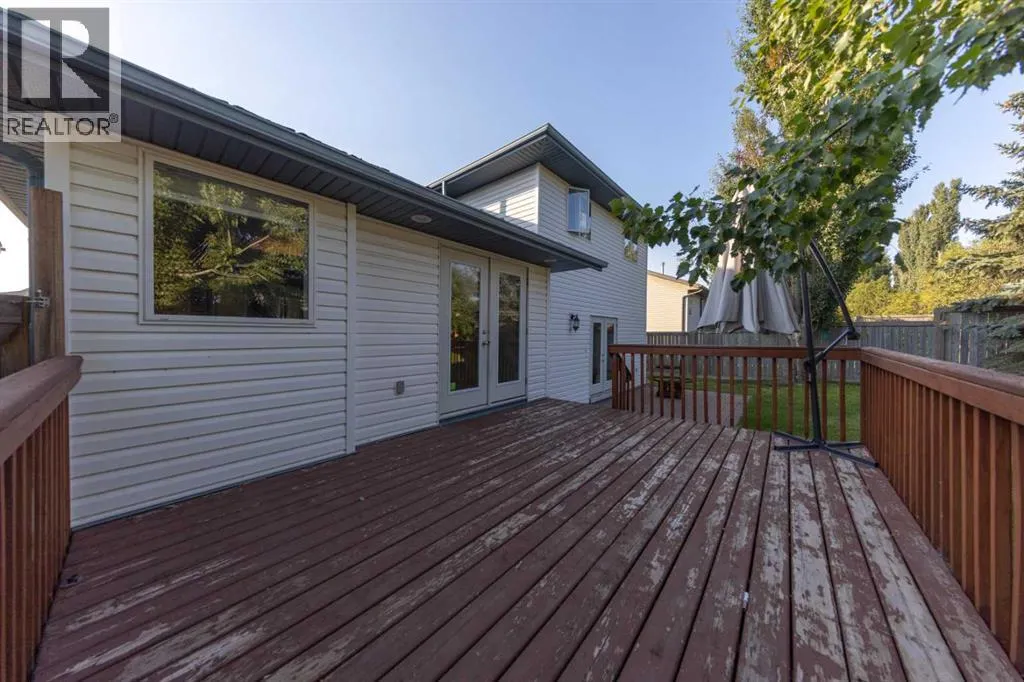3106 65 Ave