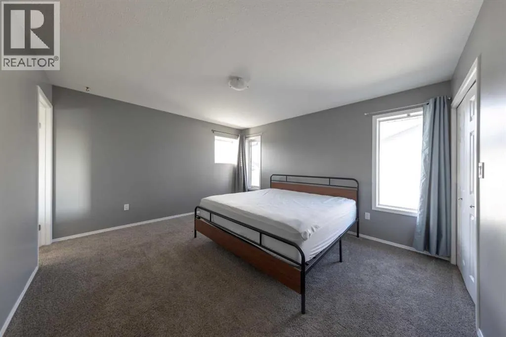 3106 65 Ave