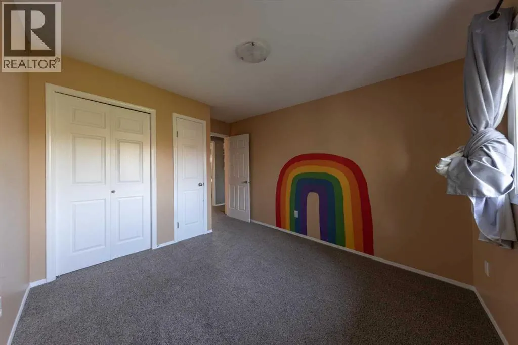 3106 65 Ave