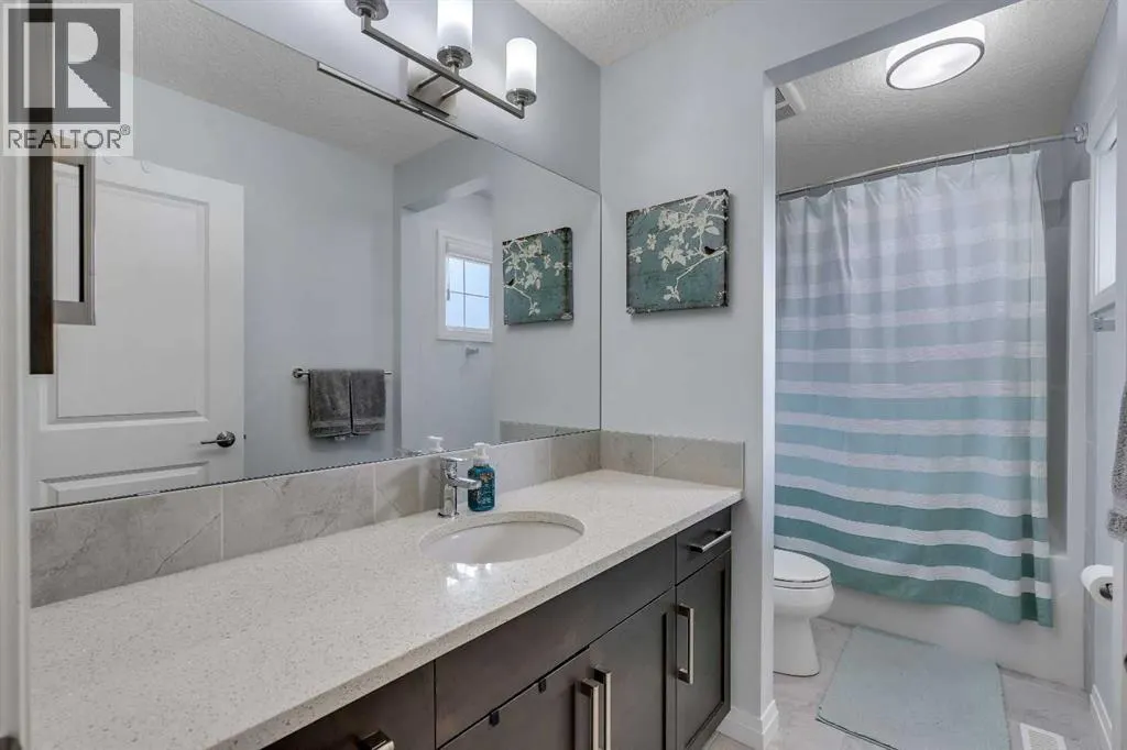 223 Auburn Meadows Crescent SE