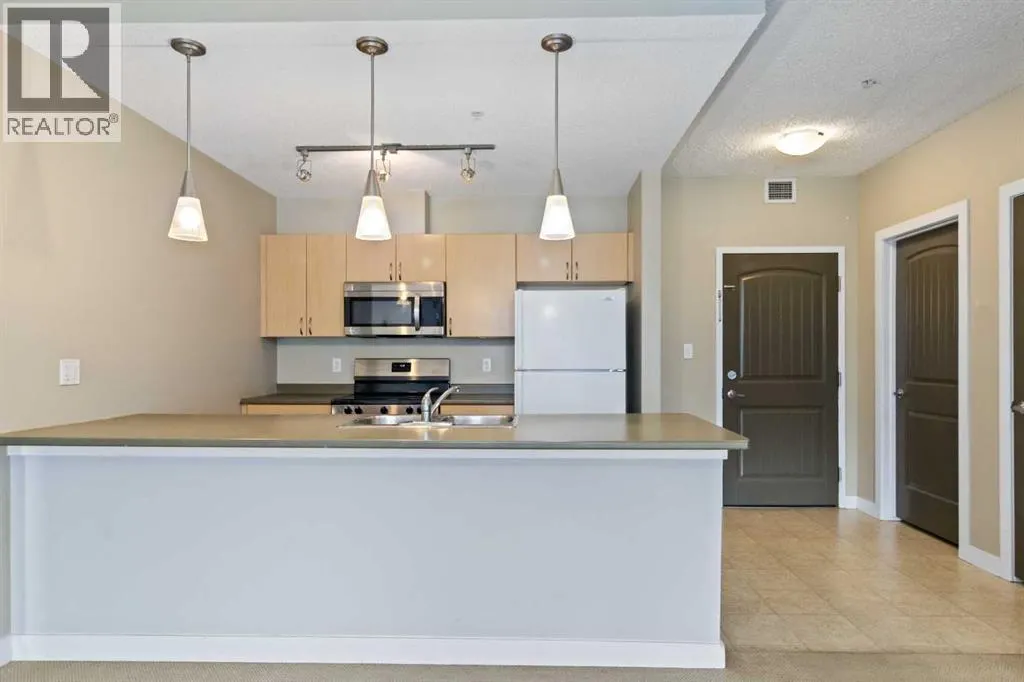 306, 136A Sandpiper Road
