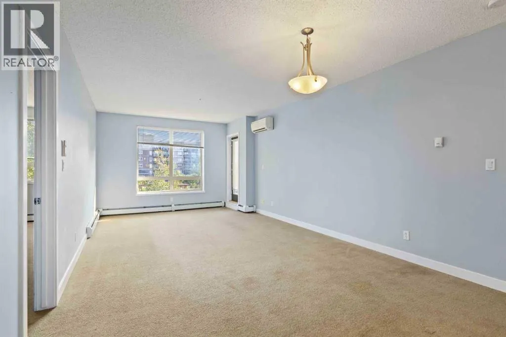 306, 136A Sandpiper Road