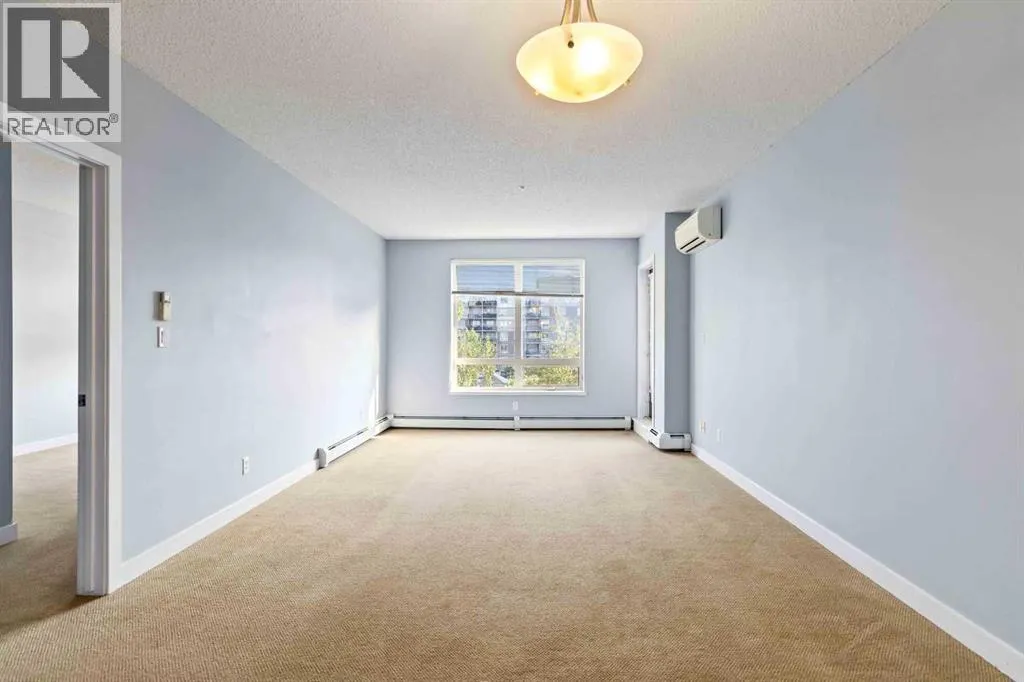 306, 136A Sandpiper Road