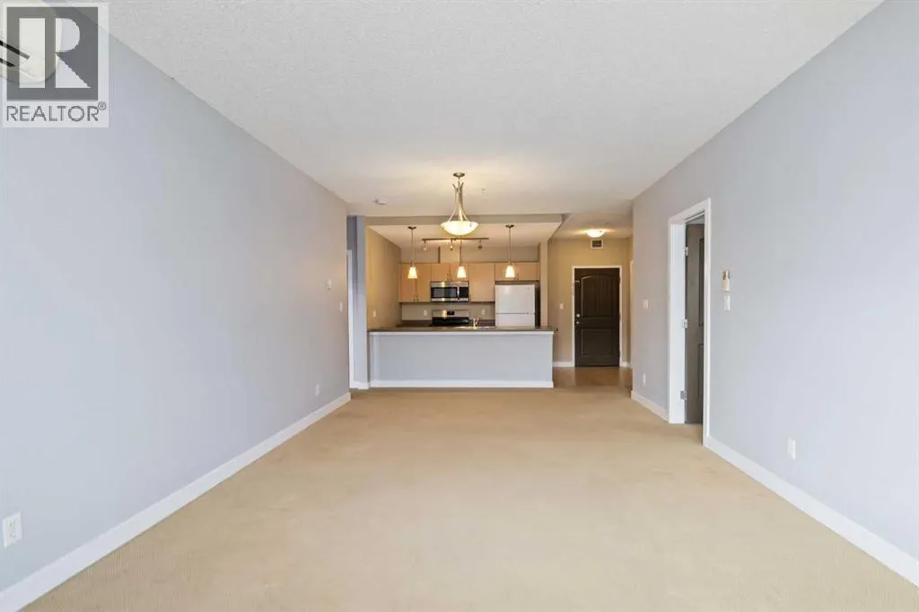 306, 136A Sandpiper Road