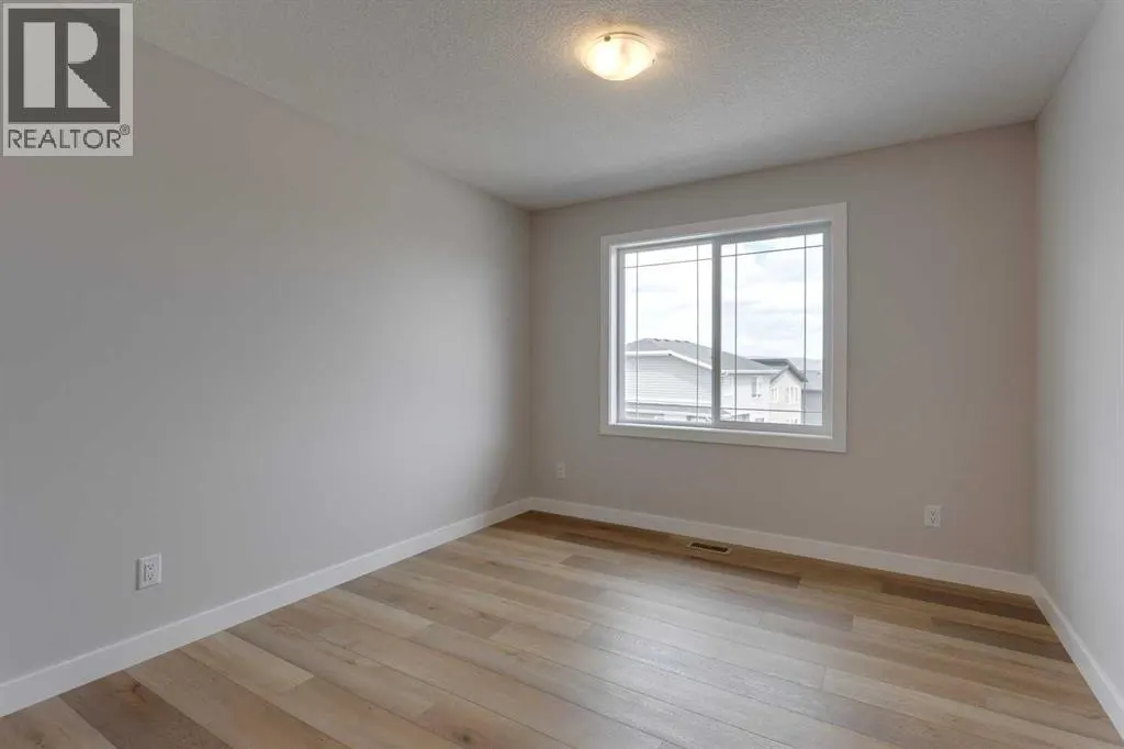 32 Willow Park Point