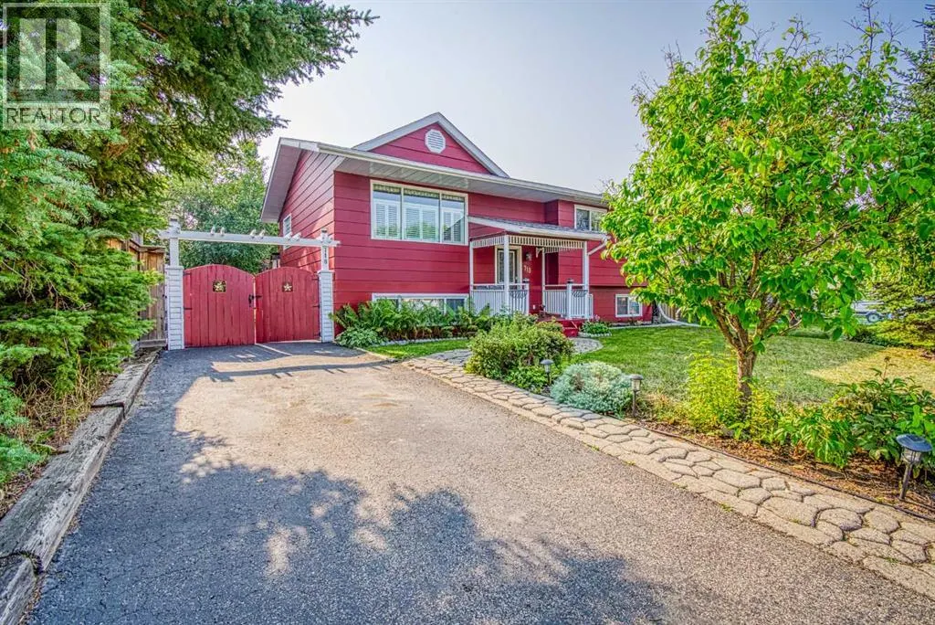 718 Oak Drive
