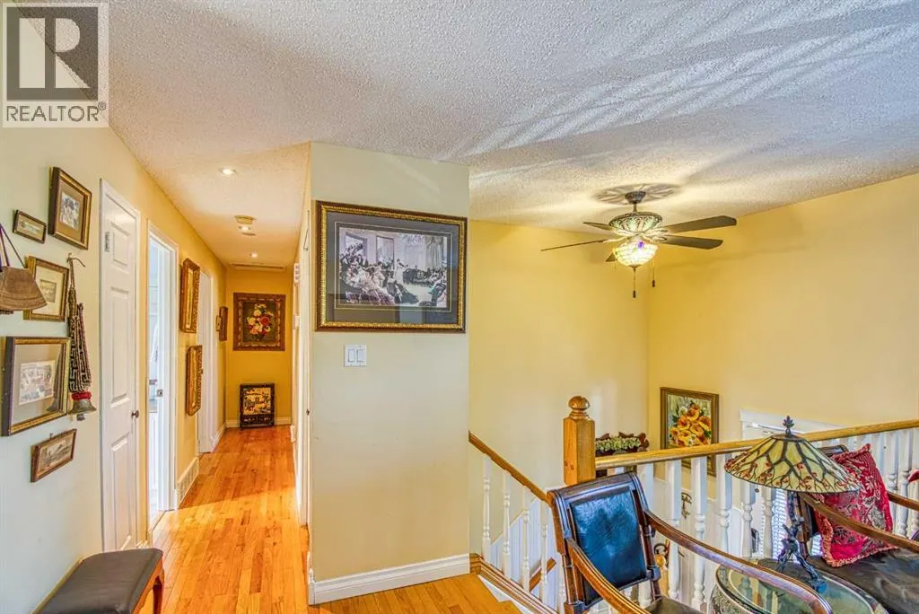 718 Oak Drive