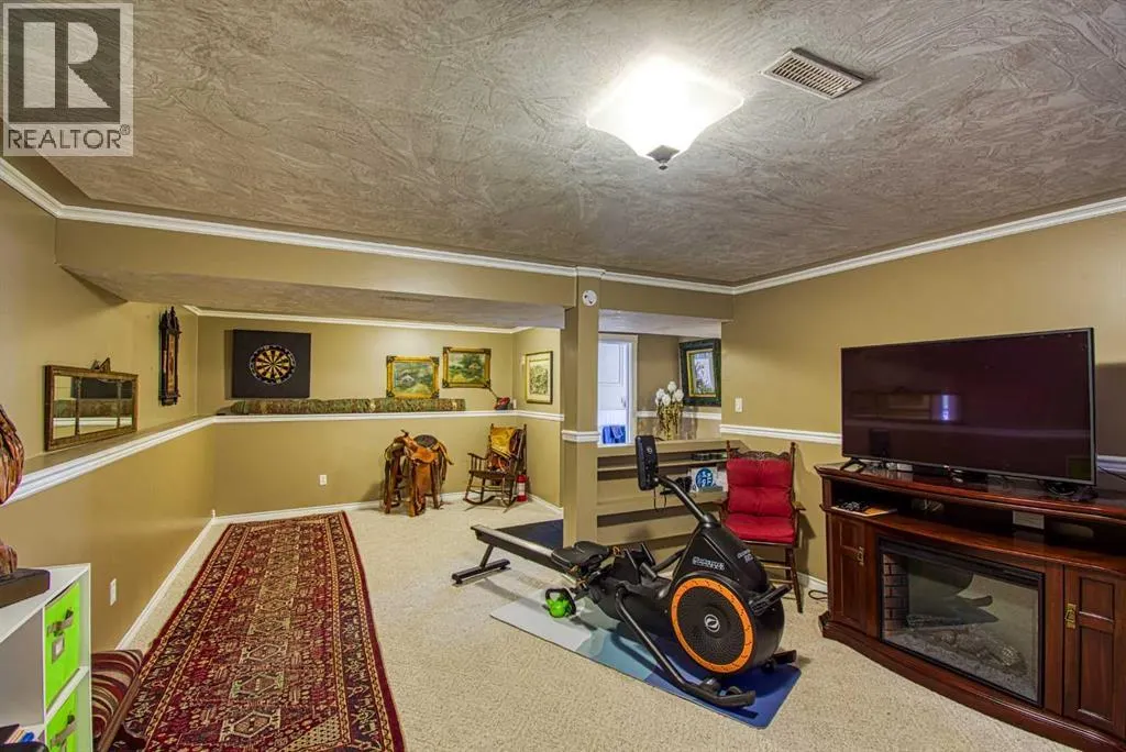 718 Oak Drive